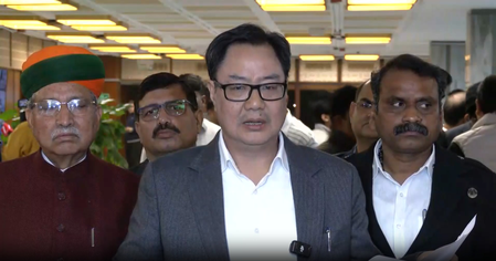 बजट सत्र: राजनाथ सिंह की अध्यक्षता में हुई सर्वदलीय बैठक, किरेन रिजिजू ने सभी दलों से सहयोग की अपील की