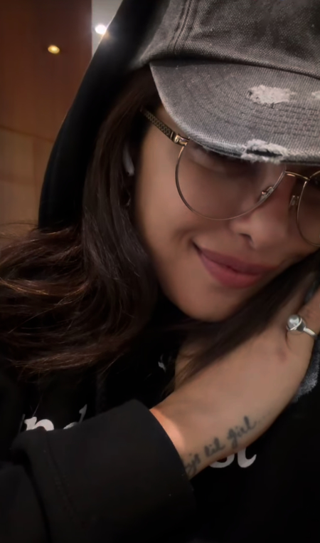 Priyanka Chopra misses Nick Jonas as she heads to Hyderabad for work, wears his sweatshirt Priyanka Chopra misses Nick Jonas as she heads to Hyderabad for work, wears his sweatshirt