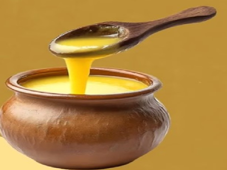 देसी घी में छिपा है सौंदर्य का खजाना, झुर्रियों और रूखी त्वचा से मिलेगी राहत