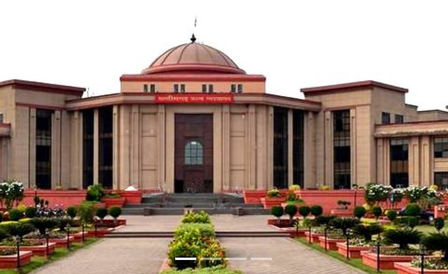 छत्तीसगढ़ आरक्षक भर्ती पर हाई कोर्ट की रोक, 6 हजार पदों पर नई नियुक्तियां स्थगित