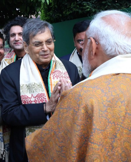 सुभाष घई ने पीएम मोदी की जादुई शख्सियत की तारीफ की, बोले- वे शब्दों से ज्यादा आंखों से बात करते हैं