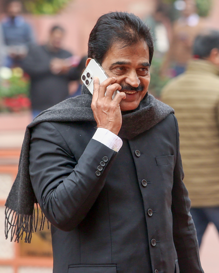 लोकसभा स्पीकर के खिलाफ अविश्वास प्रस्ताव की तैयारी, विपक्ष ने कहा- भेदभाव के साथ दबाई जा रही आवाज