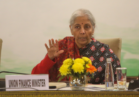 उच्च शिक्षण संस्थानों की संख्या में वृद्धि, प्राथमिक शिक्षा में भी बढ़े छात्र: वित्त मंत्री सीतारमण