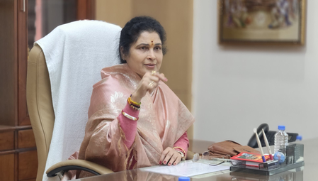 भोपाल में विकास कार्यों में लापरवाही पर एजेंसी और ठेकेदार को टर्मिनेट किया जाए: कृष्णा गौर