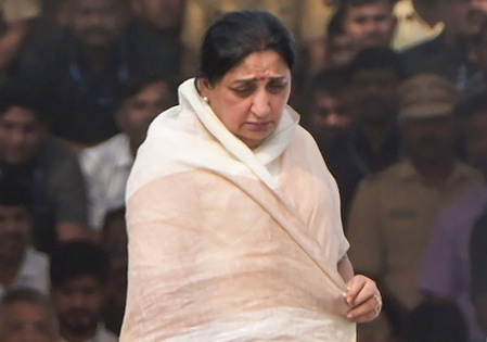 सुनेत्रा पवार चुनी गईं एनसीपी विधायक दल की नेता, शाम 5 बजे लेंगी उपमुख्यमंत्री पद की शपथ