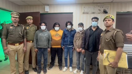 नौकरी दिलाने के नाम पर ठगी करने वाले फर्जी कॉल सेंटर का भंडाफोड़, 5 आरोपी गिरफ्तार