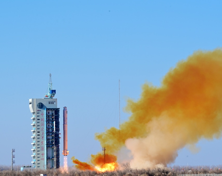शी चिनफिंग ने अल्जीरिया के राष्ट्रपति के साथ चीन में अल्जीरिया के सुदूर संवेदन उपग्रह-3बी के सफल प्रक्षेपण पर बधाई संदेश का आदान-प्रदान किया