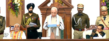 सरकार न्याय के साथ विकास के सिद्धांतों पर आगे बढ़ रही है : आरिफ मोहम्मद खान