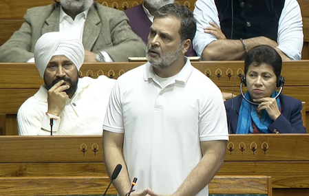 सदन में चीनी घुसपैठक के मुद्दे पर हंगामा, राहुल गांधी बोले- 'मुझे बोलने नहीं दिया जा रहा'