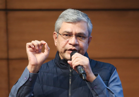 बुलेट ट्रेन प्रोजेक्ट में बड़ी उपलब्धि, पालघर में माउंटेन टनल-6 का ब्रेकथ्रू पूरा