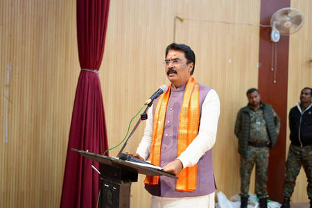 बिहार के बजट को भाजपा ने सराहा तो राजद ने कहा- पुराने में 'डेंटिंग पेंटिंग'