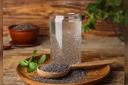 रोजाना चिया सीड्स का सेवन करने से क्या होता है? जानें सेवन का सही तरीका और मात्रा