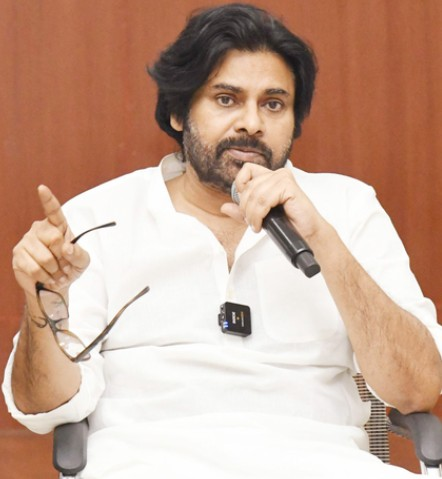 तेलंगाना नगर पालिका चुनाव: पवन कल्याण जन सेना और भाजपा उम्मीदवारों के लिए करेंगे प्रचार