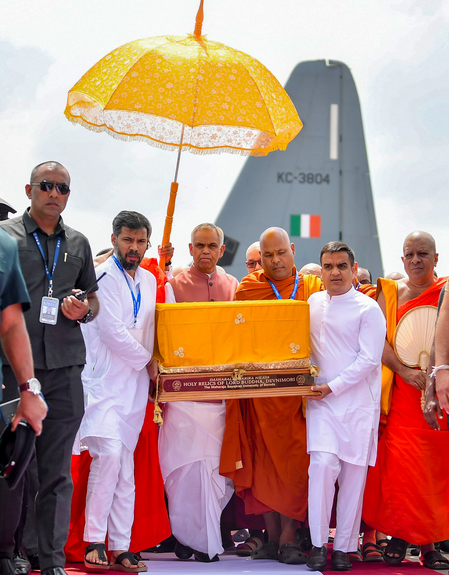 श्रीलंका में भगवान बुद्ध के पवित्र देवनीमोरी अवशेष की प्रदर्शनी का हुआ शुभारंभ