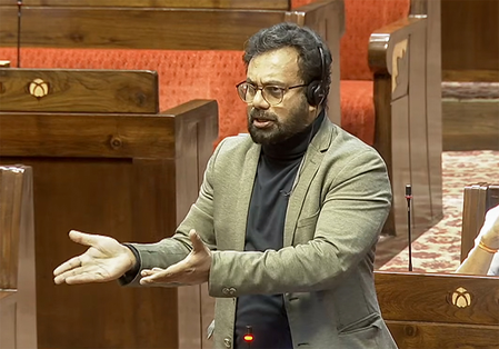 पश्चिम एशिया संकट से केरल में LPG ठप? सांसद ब्रिटास ने हरदीप पुरी से तत्काल हस्तक्षेप की अपील की