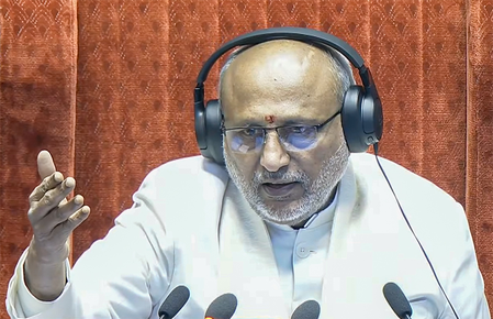 राज्यसभा में हंगामा, लोकसभा के मुद्दे पर सत्ता पक्ष और विपक्ष में टकराहट