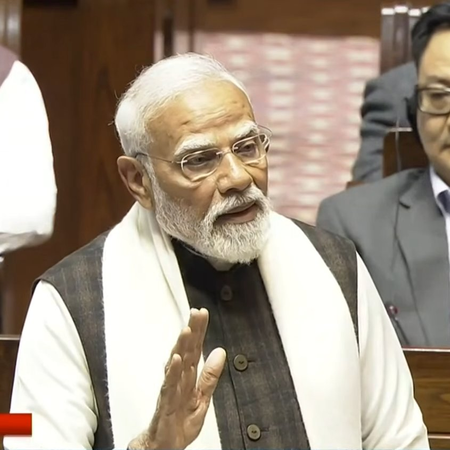 'खड़गे जी बुजुर्ग हैं इसलिए बैठकर करें नारेबाजी...' राज्यसभा में पीएम मोदी की विपक्ष पर चुटकी