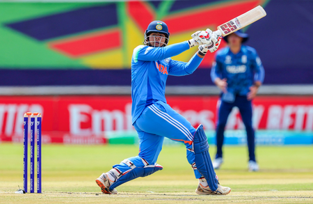 अंडर 19 वर्ल्ड कप: 30 बाउंड्री के साथ 175 रन! फाइनल में वैभव सूर्यवंशी ने लगाई रिकॉर्ड्स की झड़ी