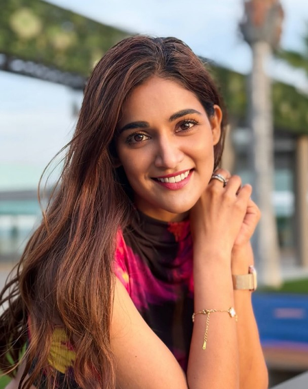 मुक्ति मोहन का बेबाक अंदाज वायरल: लोगों से अच्छा बनने का अप्रूवल क्यों लेना, अपनी जिंदगी जियो