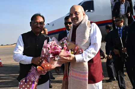 रायपुर पहुंचे केंद्रीय गृह मंत्री अमित शाह, तीन दिवसीय छत्तीसगढ़ दौरे की शुरुआत