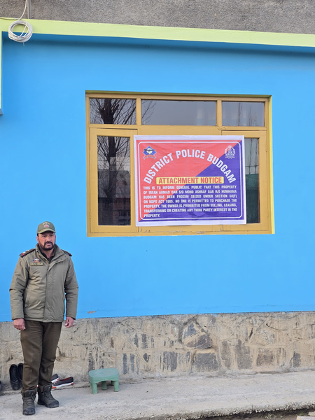 जम्मू-कश्मीर: बडगाम पुलिस की बड़ी कार्रवाई, एनडीपीएस मामले में 50 लाख की संपत्ति अटैच