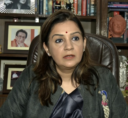 हिमंता बिस्वा देश का कर रहे माहौल खराब: प्रियंका चतुर्वेदी