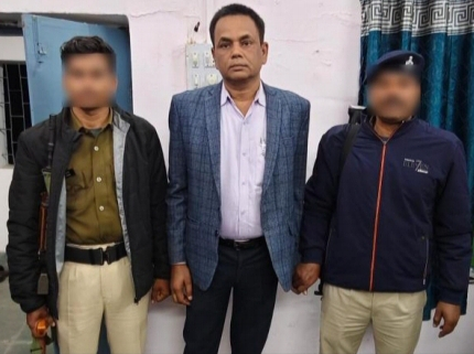 बिहार: गयाजी के नगर प्रखंड विकास पदाधिकारी रिश्वत लेते गिरफ्तार
