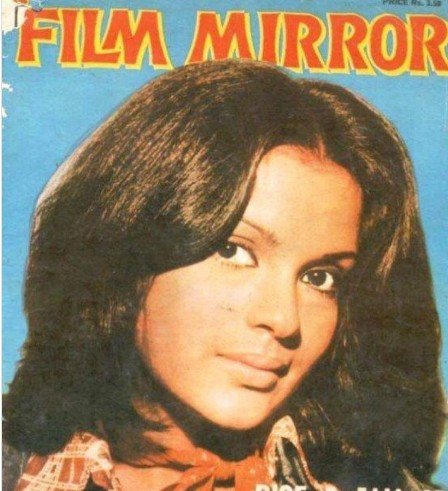 जीनत अमान ने पुरानी मैगजीन की हेडलाइन पर ली चुटकी, कहा- 'हेटर्स तो हेट करेंगे ही'