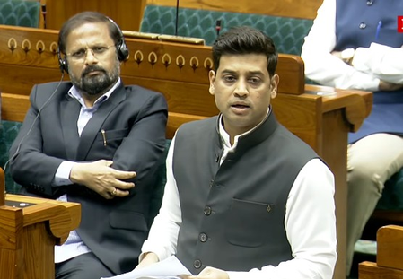 राहुल गांधी पर शिंदे का तीखा तंज: लोकसभा में बोले, उनके भाषणों को 'काल्पनिक' बताकर डिस्क्लेमर लगाएं