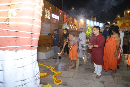 गुजरात के जूनागढ़ में महाशिवरात्रि मेले का दिव्य आगाज! डिप्टी सीएम हर्ष संघवी ने की महाआरती, लाखों भक्त शामिल