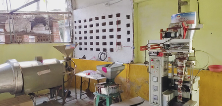 बिहार: पीएमएफएमई योजना से छोटे किसानों को मिली नई राह, विनोद-मोना की कहानी बनी काशीबीघा गांव के लिए प्रेरणा