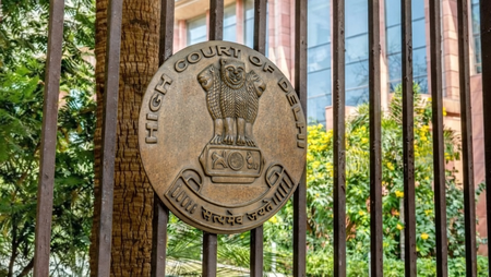 प्रिया कपूर बनाम मंधीरा कपूर दिल्ली हाई कोर्ट ने मानहानि केस में समन जारी किया, मध्यस्थता का दिया सुझाव