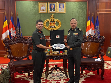 सैन्य संबंधों में मजबूती, भारत-कंबोडिया के सैन्य अधिकारियों की मुलाकात