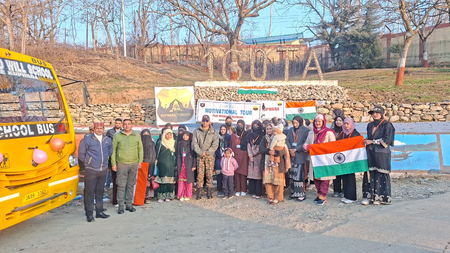 इंडियन आर्मी ने गुलमर्ग में प्रेरक यात्रा का आयोजन किया