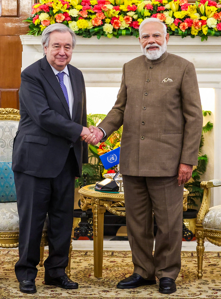 प्रधानमंत्री मोदी ने अपने समकक्षों के साथ इंफ्रास्ट्रक्चर और हेल्थकेयर समेत अन्य मुद्दों पर की बात