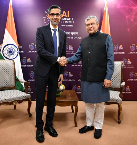 केंद्रीय मंत्री अश्विनी वैष्णव ने सुंदर पिचाई से मुलाकात की; डेटा सेंटर समेत एआई के उपयोग पर चर्चा हुई केंद्रीय मंत्री अश्विनी वैष्णव ने सुंदर पिचाई से मुलाकात की; डेटा सेंटर समेत एआई के उपयोग पर चर्चा हुई