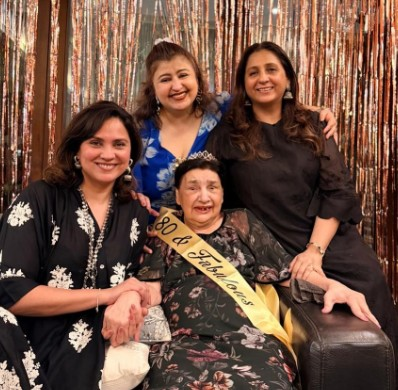 मां के जन्मदिन पर भावुक हुईं लारा दत्ता, बोलीं- अल्जाइमर से जूझ रही हैं पर रोज सिखाती हैं जिंदगी जीना