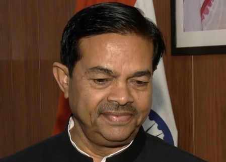 राहुल गांधी को चश्मा लगाने की जरूरत है ताकि वे सही चीजें देख सकें: बीएल वर्मा