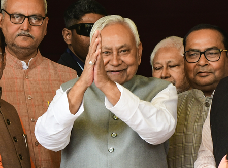 बिहार में भीड़भाड़ वाले स्थानों में पैदल यात्रियों के लिए बनेंगे फुटपाथ, सीएम नीतीश ने दिए निर्देश