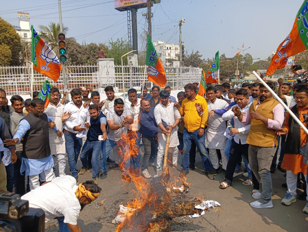 एआई समिट हंगामा: कांग्रेस के खिलाफ बिहार में एनडीए का प्रदर्शन, संतोष सुमन बोले- रद्द हो पार्टी की मान्यता