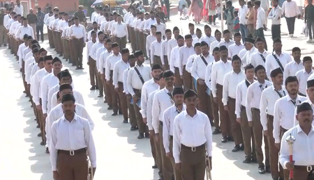 अयोध्या : आरएसएस के 100 स्वयंसेवक घोष से रामलला की स्तुति करेंगे