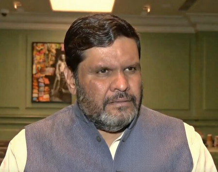 एआई समिट में कांग्रेस का 'थ्री एस- शर्टलेस, शेमलेस, सीटलेस' प्रदर्शन! भाजपा प्रवक्ता गौरव वल्लभ ने साधा निशाना