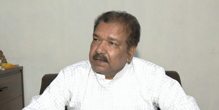 राहुल गांधी की वजह से कांग्रेस की डूब रही नाव मंत्री दिलीप जायसवाल