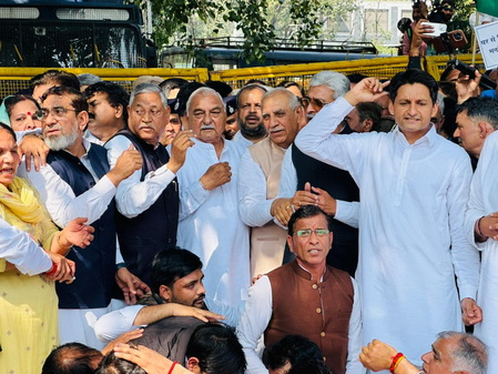 कांग्रेस सांसद दीपेंद्र सिंह हुड्डा का भाजपा सरकार पर हमला, विरोध प्रदर्शन रोकने पर उठाए सवाल कांग्रेस सांसद दीपेंद्र सिंह हुड्डा का भाजपा सरकार पर हमला, विरोध प्रदर्शन रोकने पर उठाए सवाल