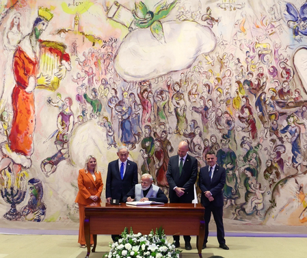 इजरायल का सर्वोच्च सम्मान पाकर पीएम मोदी बोले: 'यह दोस्ती पर मुहर, रिश्तों को देगा नई उड़ान'