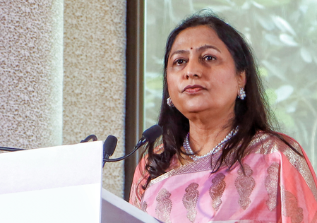 आधी आबादी को साथ लिए बिना संभव नहीं देश का सतत विकास डॉ. प्रीति अदाणी