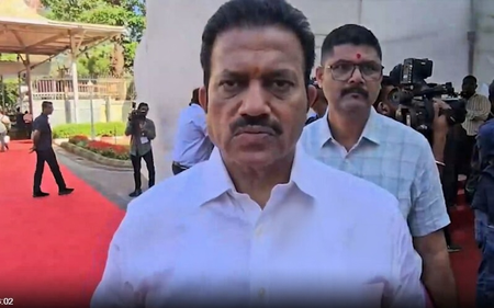 रोहित पवार के आरोपों पर शशिकांत शिंदे बोले, विमान हादसे में एफआईआर दर्ज कर हो निष्पक्ष जांच