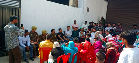 जम्मू-कश्मीर  राजीव नगर में पुलिस-कम्युनिटी बैठक, ड्रग पेडलर्स और नशे के खतरे को लेकर जागरूकता पर जोर