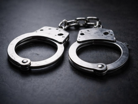 डीएमआरसी डिपो में चोरी के मामले में तीन गिरफ्तार, 50 मीटर कॉपर वायर बरामद डीएमआरसी डिपो में चोरी के मामले में तीन गिरफ्तार, 50 मीटर कॉपर वायर बरामद