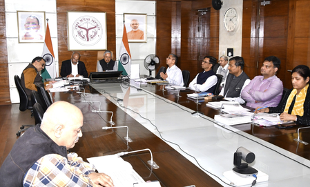 होली से पहले सख्त मोड में यूपी प्रशासन, मुख्य सचिव एसपी गोयल के कड़े निर्देश, अवैध-जहरीली शराब पर जीरो टॉलरेंस होली से पहले सख्त मोड में यूपी प्रशासन, मुख्य सचिव एसपी गोयल के कड़े निर्देश, अवैध-जहरीली शराब पर जीरो टॉलरेंस